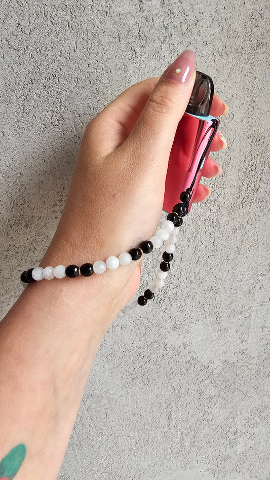 Crystal Charm – Black Onyx &amp; Moonstone (21 cm)