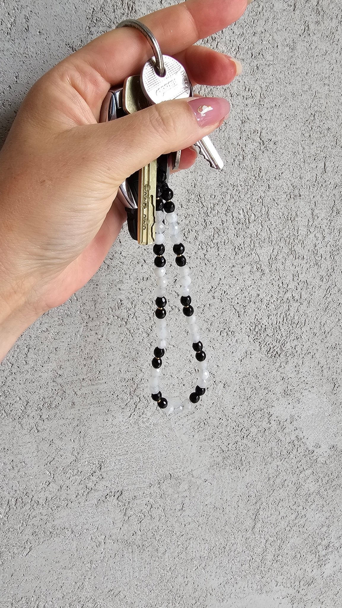 Crystal Charm – Black Onyx &amp; Moonstone (21 cm) - BellishCrystal Charm – Black Onyx &amp; Moonstone (21 cm)