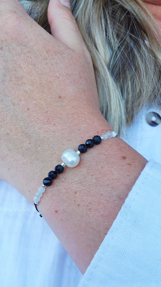 Luna Noir – Onyx, Pearl & Moonstone - BellishLuna Noir – Onyx, Pearl & Moonstone