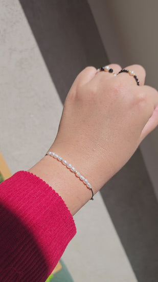 Elegant wedding jewellery – freshwater pearl adjustable bracelet.
